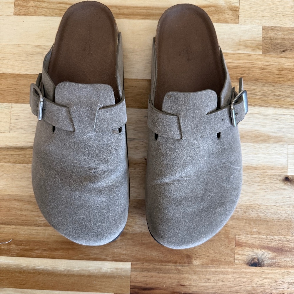 Target clogs